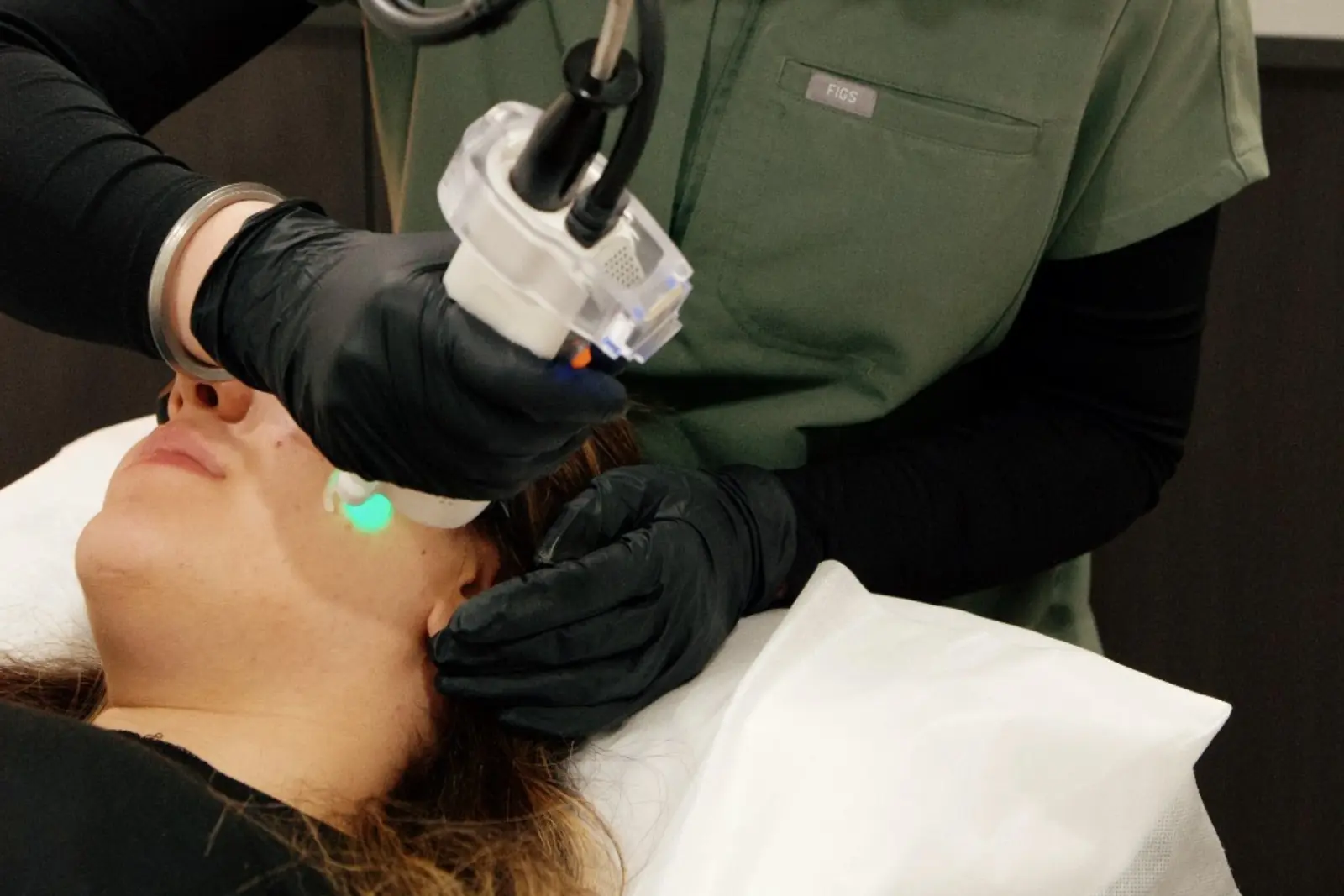Inside hair blanching: Hair Blanching in Surrey
