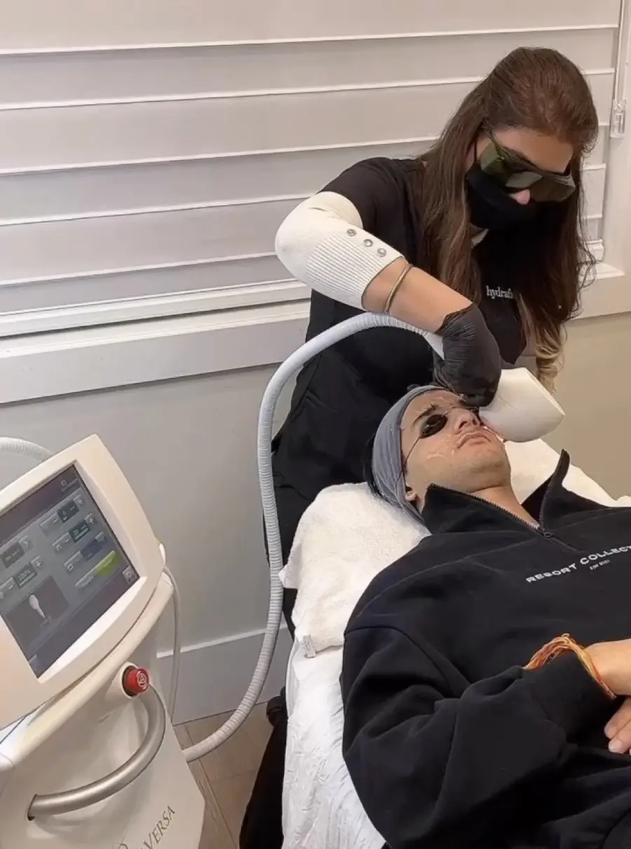 Inside hair blanching: Hair Blanching in Surrey