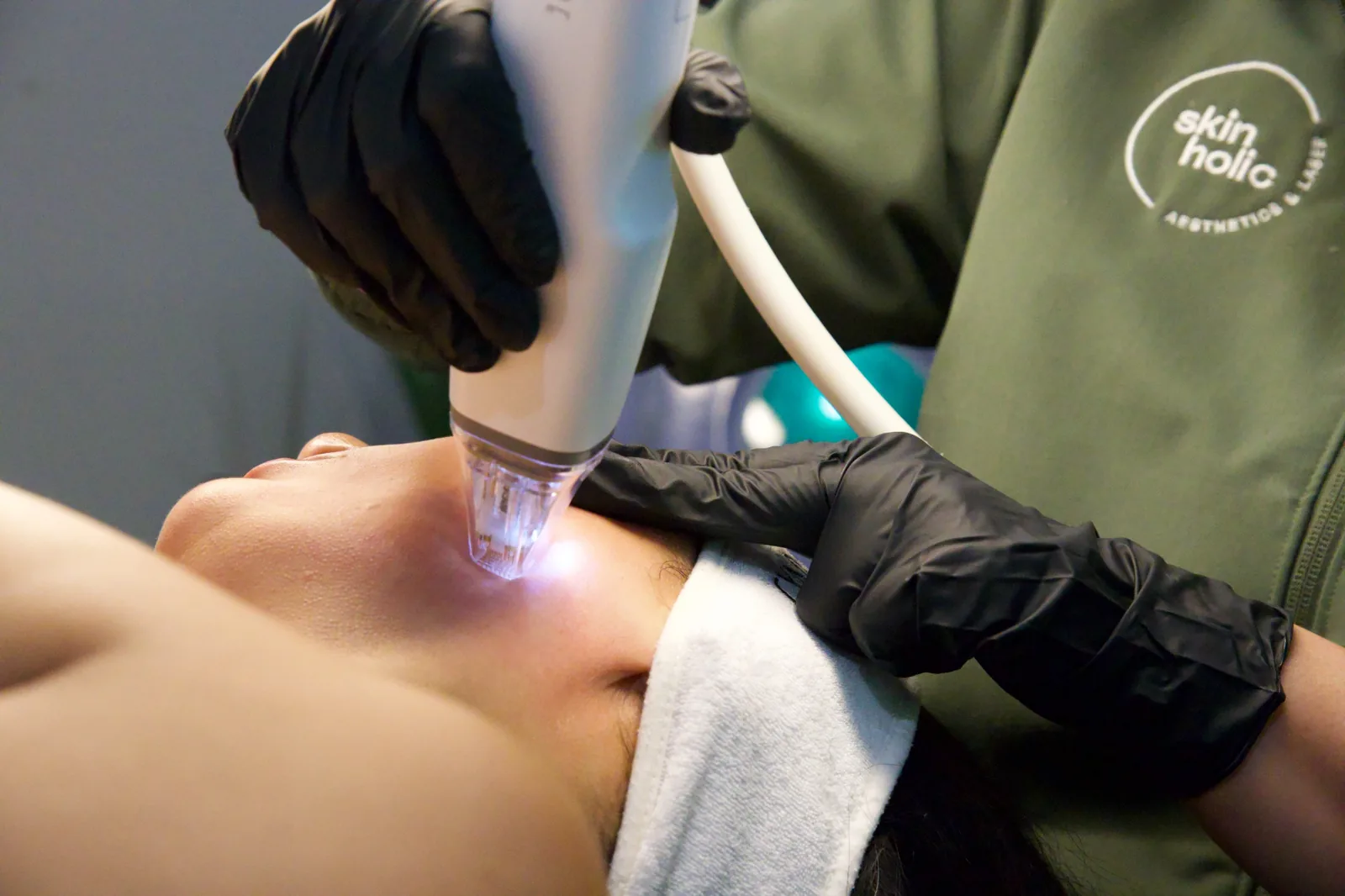Facial scar relaxation treatment performed by practitioner